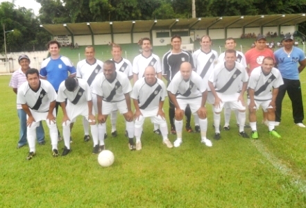 <a href="home/noticia/10973">Campeonato Veterano 35 do Dec 2013- Vejam a classificação atualizada, a artilharia e os próximos jogos</a>