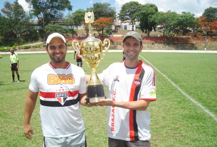 <a href="home/noticia/11110">Especial Boletim Esportivo: Concursos,  Inicio BE, Campeonatos de 2008 para cá,  Festivais BE, História do Camp. Boletim Esportivo e muito mais. Vejam as fotos e textos</a>