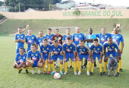 <a href="home/noticia/11443">Veterano 35 do Dec 2013- Vejam as fotos</a>